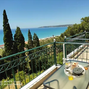https://miloni-studios-lourdata-kefalonia.kefaloniahotels.net