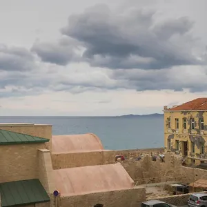 Apartment Old Port 