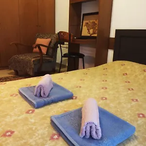 https://beautiful-apt.hotels-of-thessaloniki.com